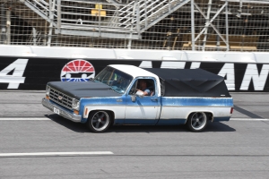 105-048